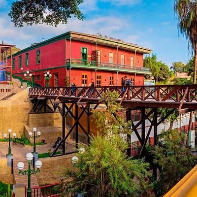 Miraflores, Barranco & San Isidro - Districts Tour (Small Group)