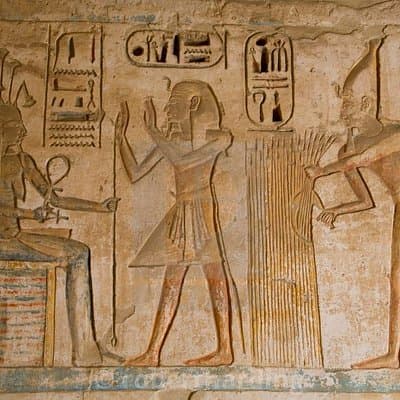 From Luxor: Habu Temple,Valley of the Artisans,Valley of the Queens-Private Tour