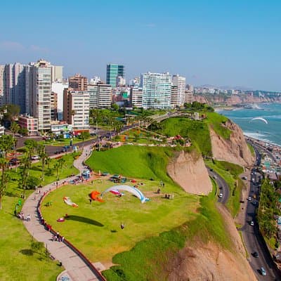 Miraflores, Barranco & San Isidro - Districts Tour (Small Group)