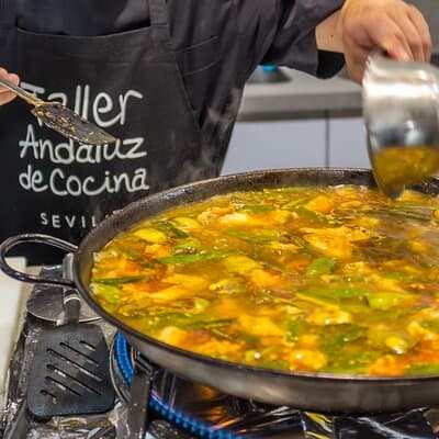 Seville: Paella & Tapas Cooking Class + Triana Market Tour