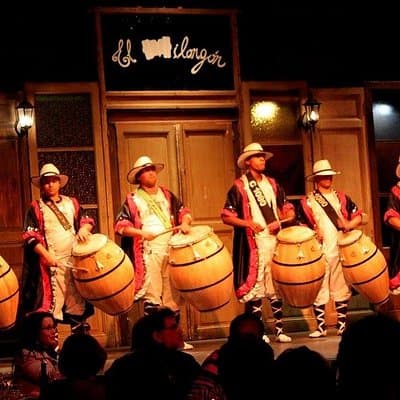 El Milongon Dinner & Show: Candombe, Tango and Folklore