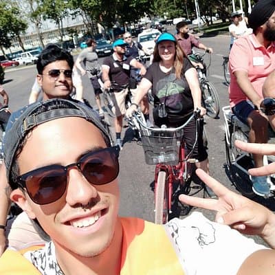 Madrid BIKE or EBIKE experience: Santiago Bernabeu Stadium and picnic