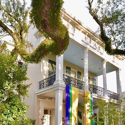 Garden District and Gates of Lafayette Cemetery Walking Tour
