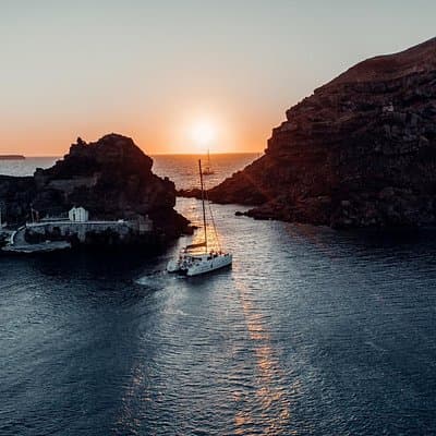 Romantic Sunset Catamaran Caldera Cruise incl. Meal & Drinks