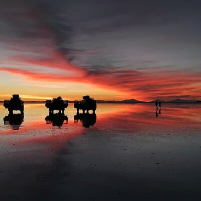 Uyuni Salt Flat 1 Day Tour +Sunset in the Salt Water Region with Mirror Effect