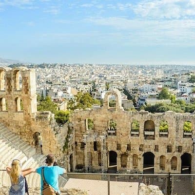 Athens Private Walking Tour: Acropolis monuments, Plaka and local food