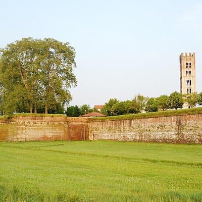 Self-guided Bike Tour from Lucca to Pisa