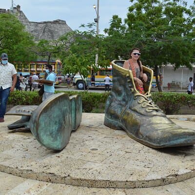 City Tour in Chiva through the City of Cartagena