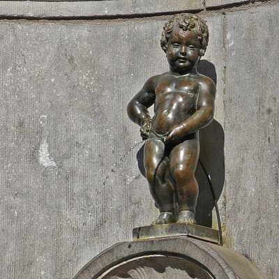 Brussels Walking and Tasting Tour (Beers,Chocolates&Fries/Waffle)