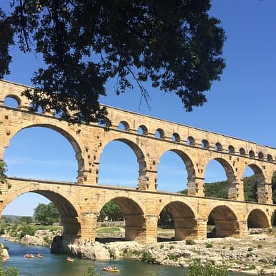 Provence Highlights Full-Day Tour from Avignon