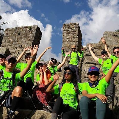 2-Day Short Inca Trail to Machu Picchu – Vistadome & 4-Star Hotel