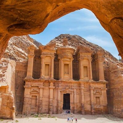 Private 3-Hour Guided Tour of Petra with Hotel Pickup .
