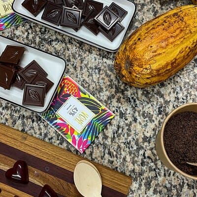 Learn about Panama cocoa and create your own chocolate bar