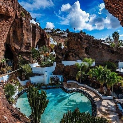 César Manrique: Northern Lanzarote Guided Tour