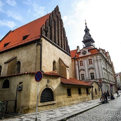 Prague Synagogues and Jewish Quarter Private Walking Tour