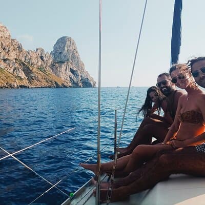 Tour de navigation privé d'Ibiza et Formentera pour une journée complète