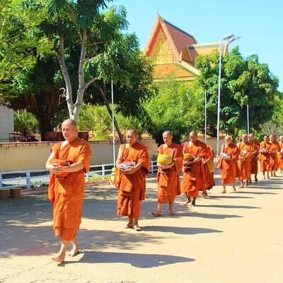 Oudong Mountain & Phnom Baset Private Tours from Phnom Penh