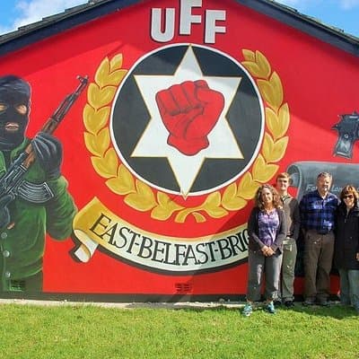 Belfast Famous Black Taxi Tour Political Murals & Peace Wall 2 Hr