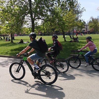 Guided E-bike Tour in Bologna with aperitif