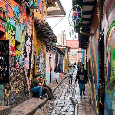 City Tour Privado Bogota + Monserrate, Oro, Botero y Candelaria.