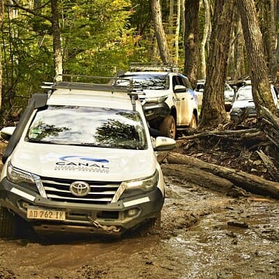 Lakes District 4x4 Full-Day Tour with Lunch from Ushuaia