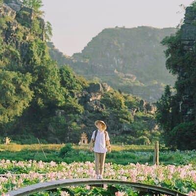 Excursión de un día a Ninh Binh desde Hanoi con paseo en bote por Tam Coc