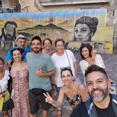 Spanish Quarters, to discover folklore, artisans and local life
