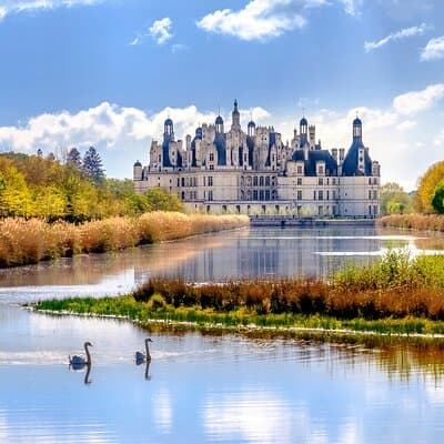 Loire Valley Castles Day Trip from Paris with Complementary Wine