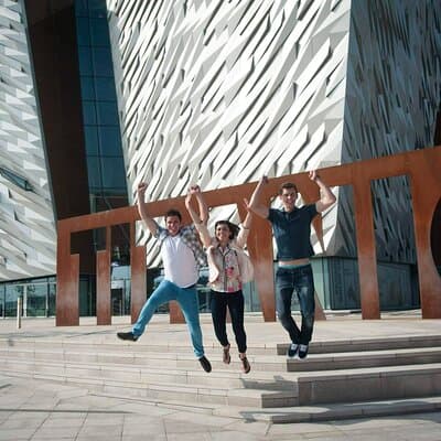 Titanic Experience and Giant's Causeway Tour from Belfast