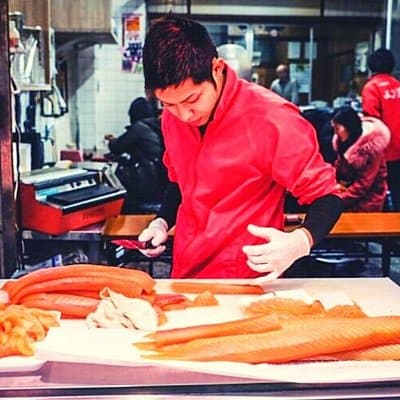 Kuromon Market Tour: All Inclusive 13 Dishes (Private Tour Only)