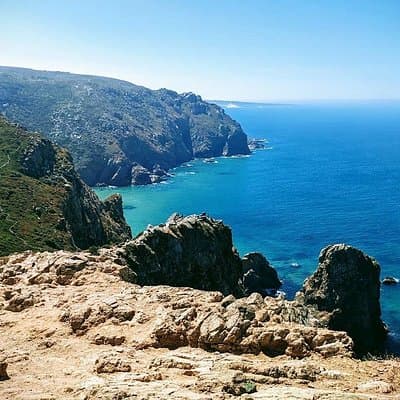 Tour privado de Sintra por los palacios y la costa en coche vintage o jeep