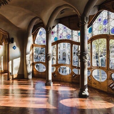 Sagrada Familia Park Guell and Casa Batllo Complete Gaudi Tour