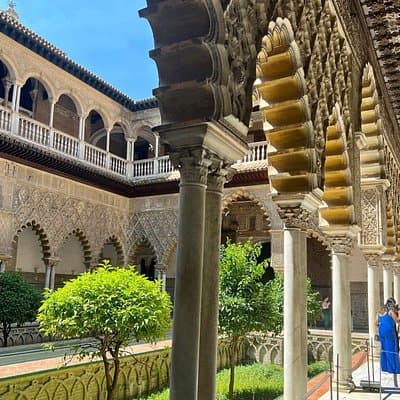 Private Seville Alcazar & Cathedral Tour with Giralda Tower Climb