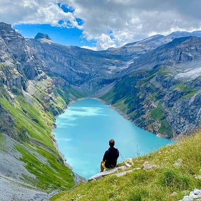 Breathtaking Private Hike with a Local Swiss Expert (1 day trip)