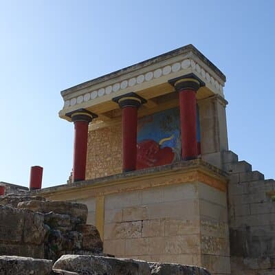 Private Tour-Knossos Palace Zeus Cave Pottery Olive Mill & Wine