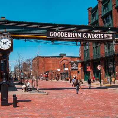 Toronto Distillery District Walking Tour