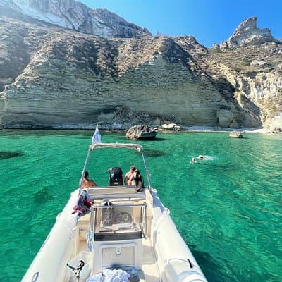 Boat Tour at Devil's Saddle: 4 Swim Stops, Snorkeling & Prosecco