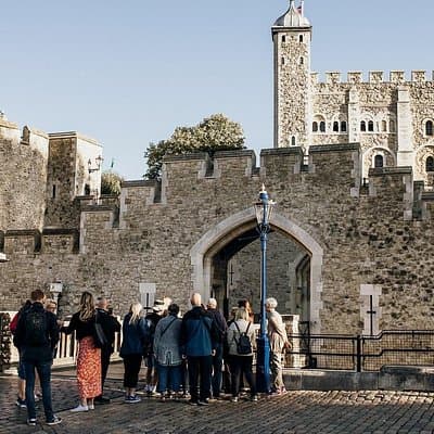 Early Access Tower of London, Crown Jewels & Thames River Cruise