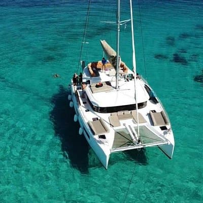 Full Day Catamaran Cruise to Antiparos and Blue Lagoon