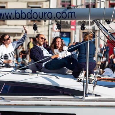 Porto: Douro River Cruise in a small Group With Port Wine