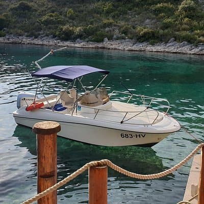 Private tour of Pakleni islands, Red Cliffs & South Shore of Hvar