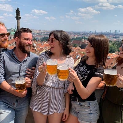 Prague Castle and Pubs Tour with Drinks Included