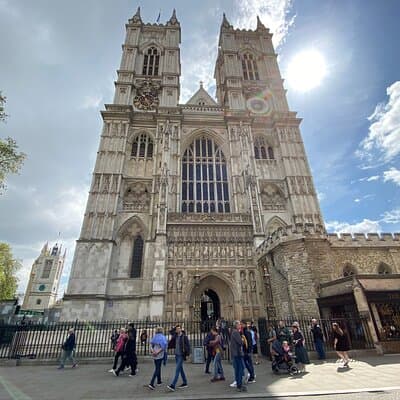 Priority Access Tour of Westminster Abbey with London Eye option