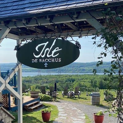 Half Day Private Getaway to Ile d'Orléans