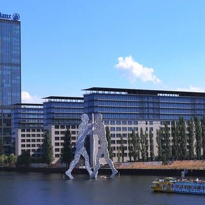 Berlin East Side Tour 2.5 hour cruise with commentary