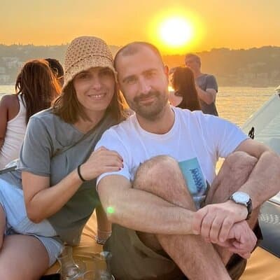 Istanbul Sunset Luxury Yacht Cruise Experience with Local Guide