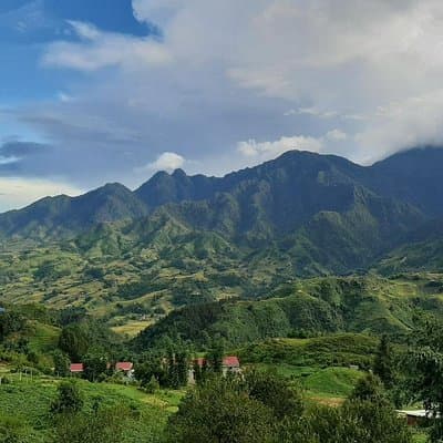 One day Trekking in Sapa and Muong Hoa Valley with local guide