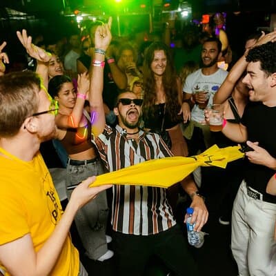 Lisbon Pub Crawl with Open Bar, Shots & VIP Club Entry