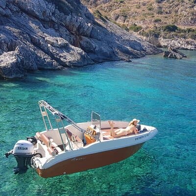 Shipwreck and Blue Caves - Private Speedboat Tour (up to 6 pax)