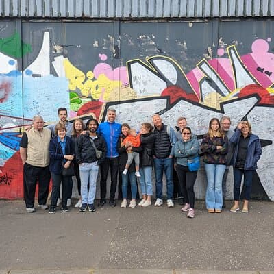 Belfast Black Taxi Tour: Private Journey Through History